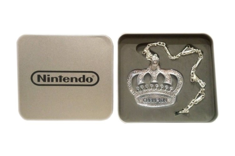 Nintendo Powerplay Bling Necklace - Merchandise | VideoGameX